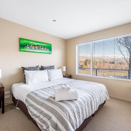 Criffel Garden Apartment Wanaka Ngoại thất bức ảnh
