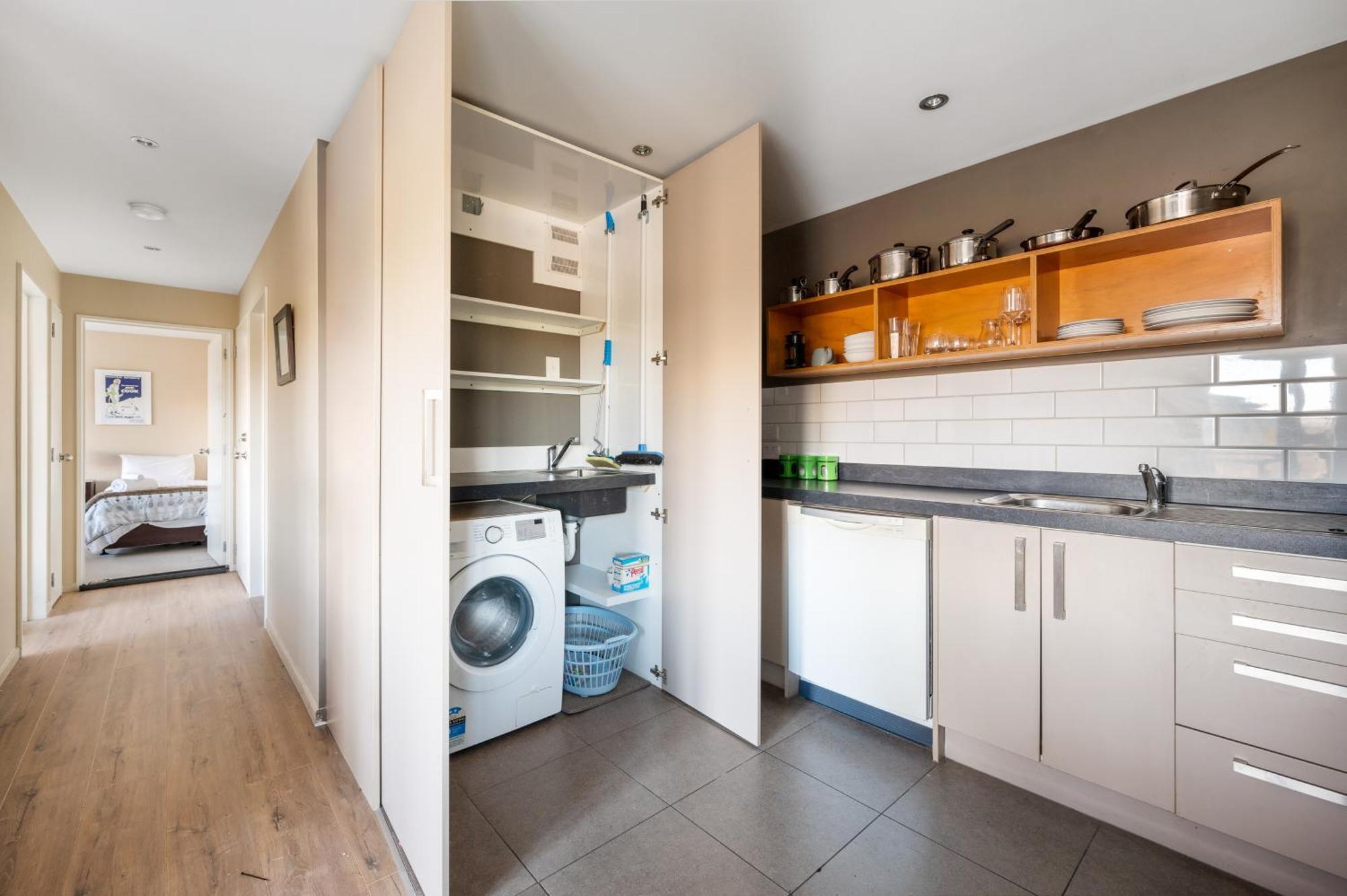 Criffel Garden Apartment Wanaka Ngoại thất bức ảnh