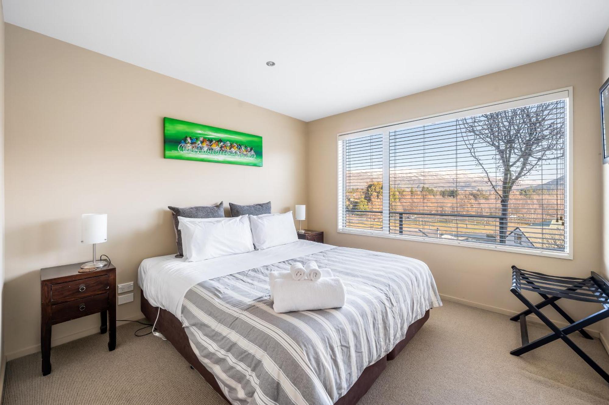 Criffel Garden Apartment Wanaka Ngoại thất bức ảnh
