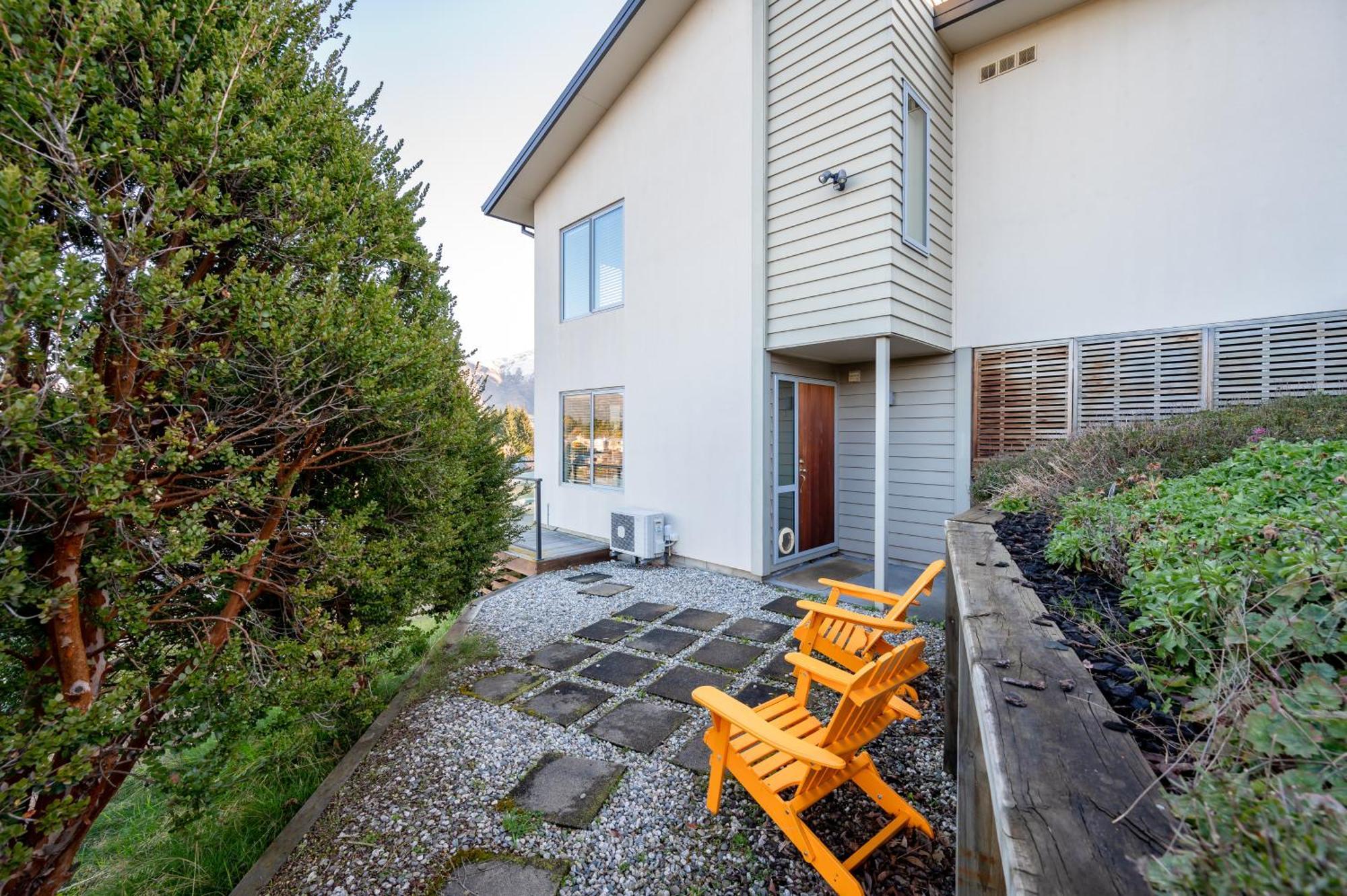 Criffel Garden Apartment Wanaka Ngoại thất bức ảnh
