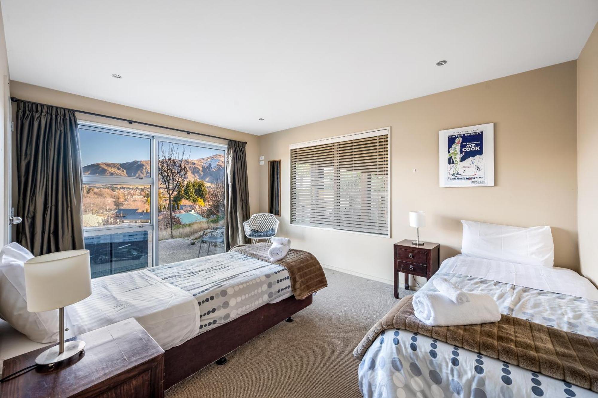 Criffel Garden Apartment Wanaka Ngoại thất bức ảnh