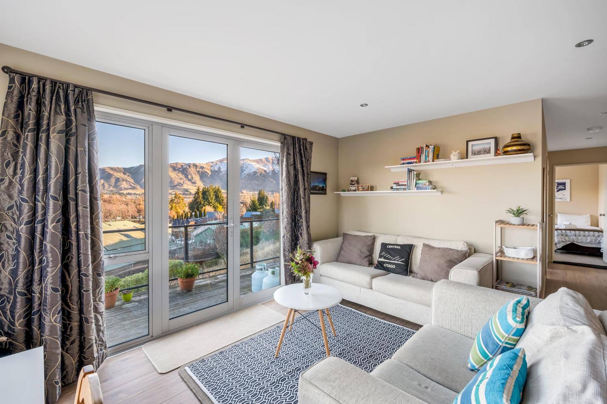 Criffel Garden Apartment Wanaka Ngoại thất bức ảnh